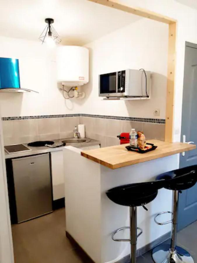 Le Petit Charmeur, Parking, Wifi, Gare Lägenhet Flers  Exteriör bild