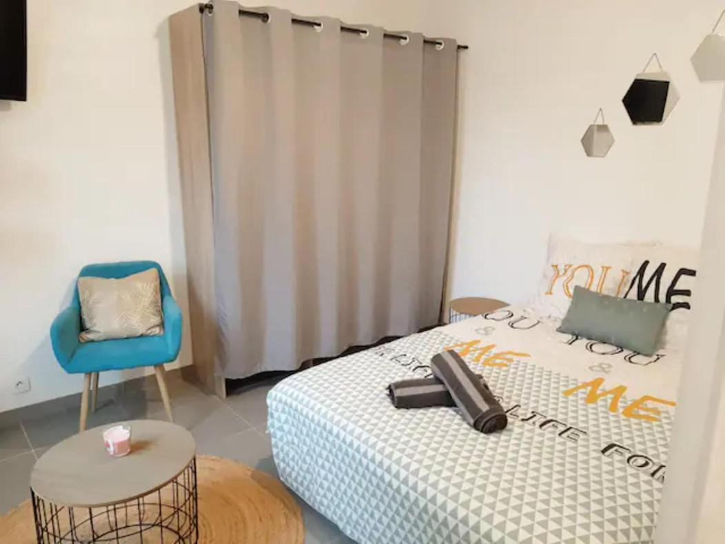 Le Petit Charmeur, Parking, Wifi, Gare Lägenhet Flers  Exteriör bild